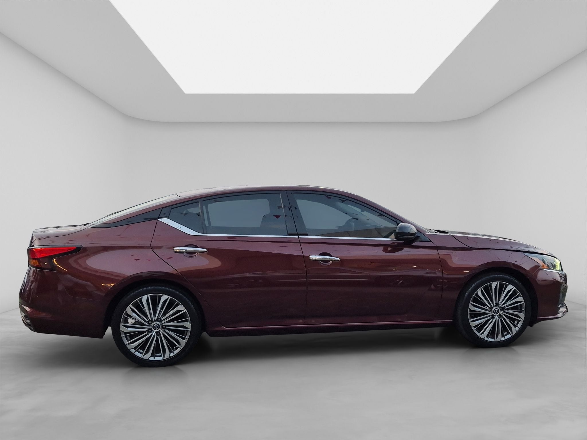 2023 Nissan ALTIMA 4P EXCLUSIVE L42.0T AUT