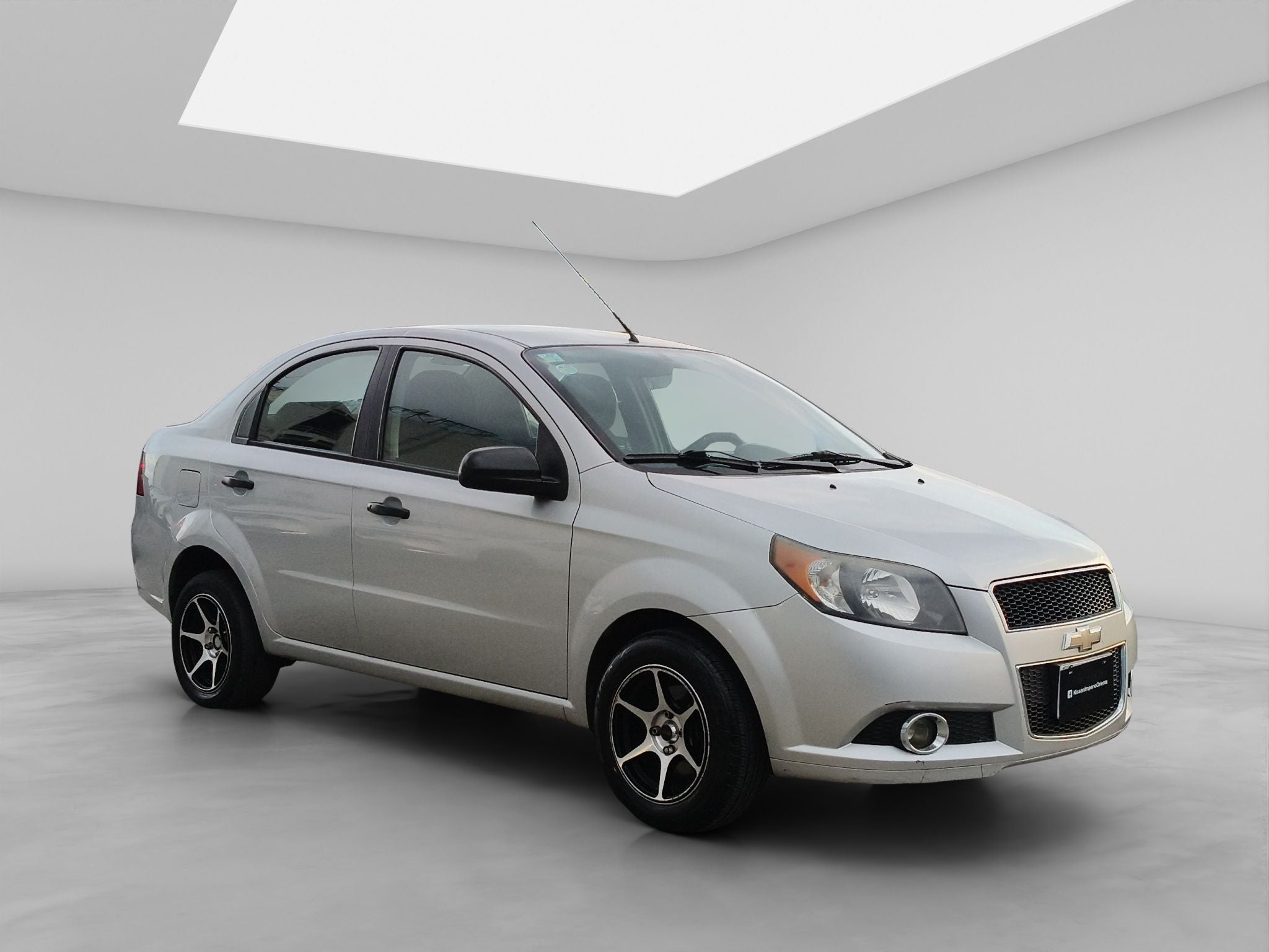 2016 Chevrolet AVEO 4 PTS LS TA AAC CD R-14