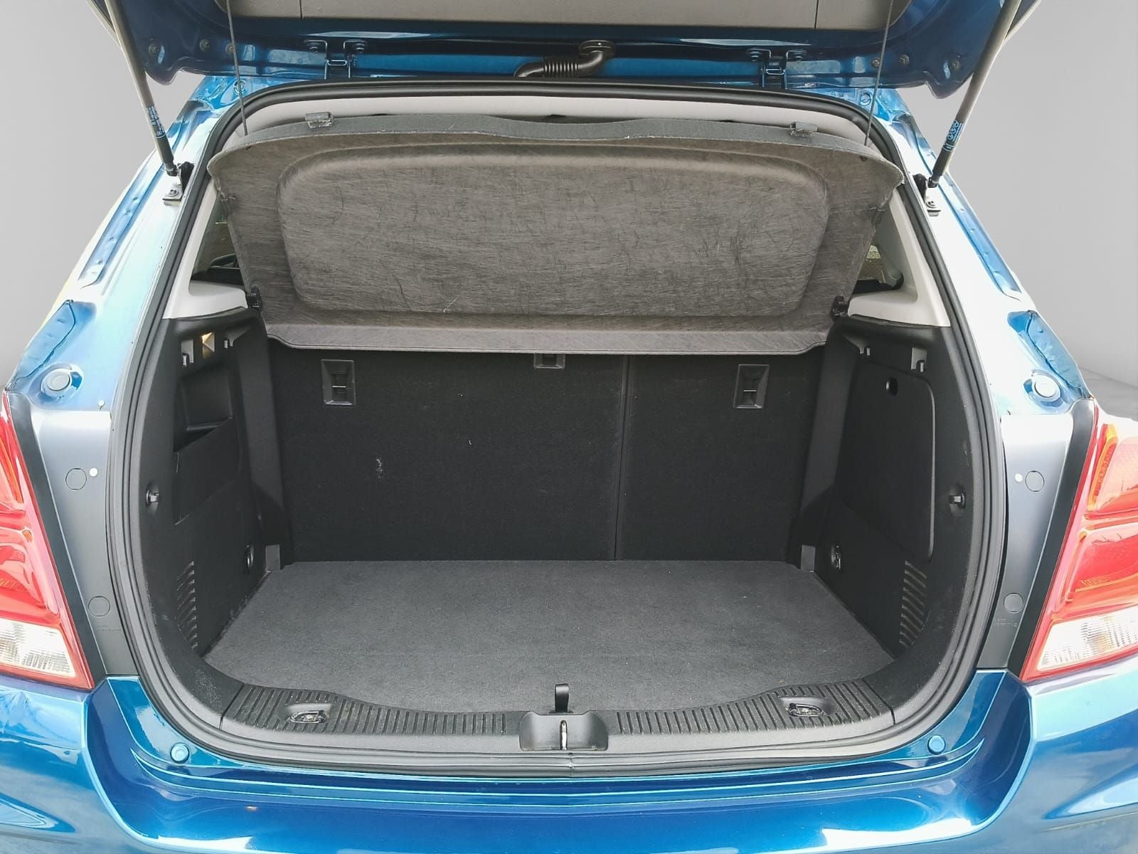 2020 Chevrolet TRAX 5 PTS PREMIER 18L TA PIEL QC F NIEBLA RA-18