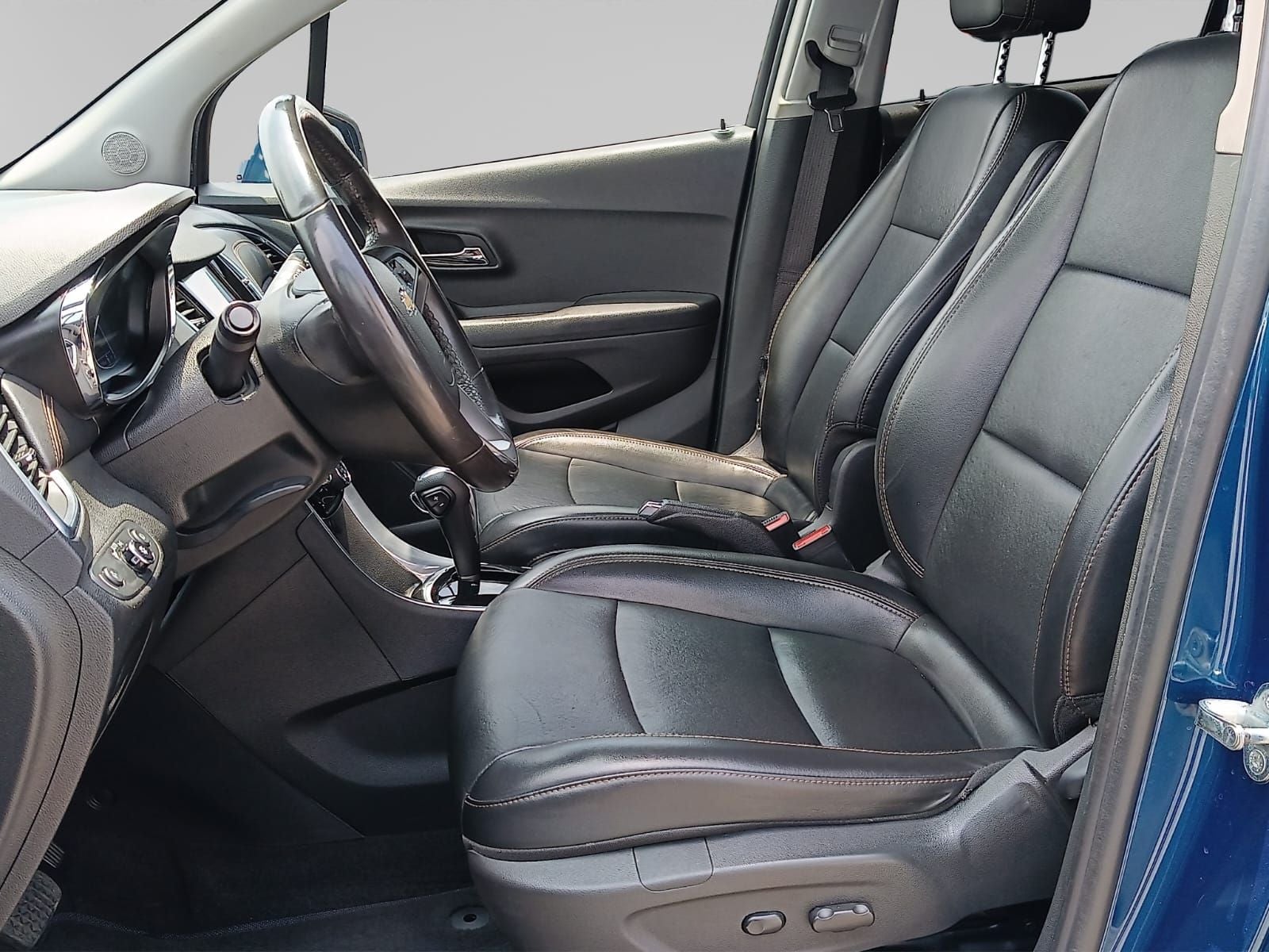 2020 Chevrolet TRAX 5 PTS PREMIER 18L TA PIEL QC F NIEBLA RA-18