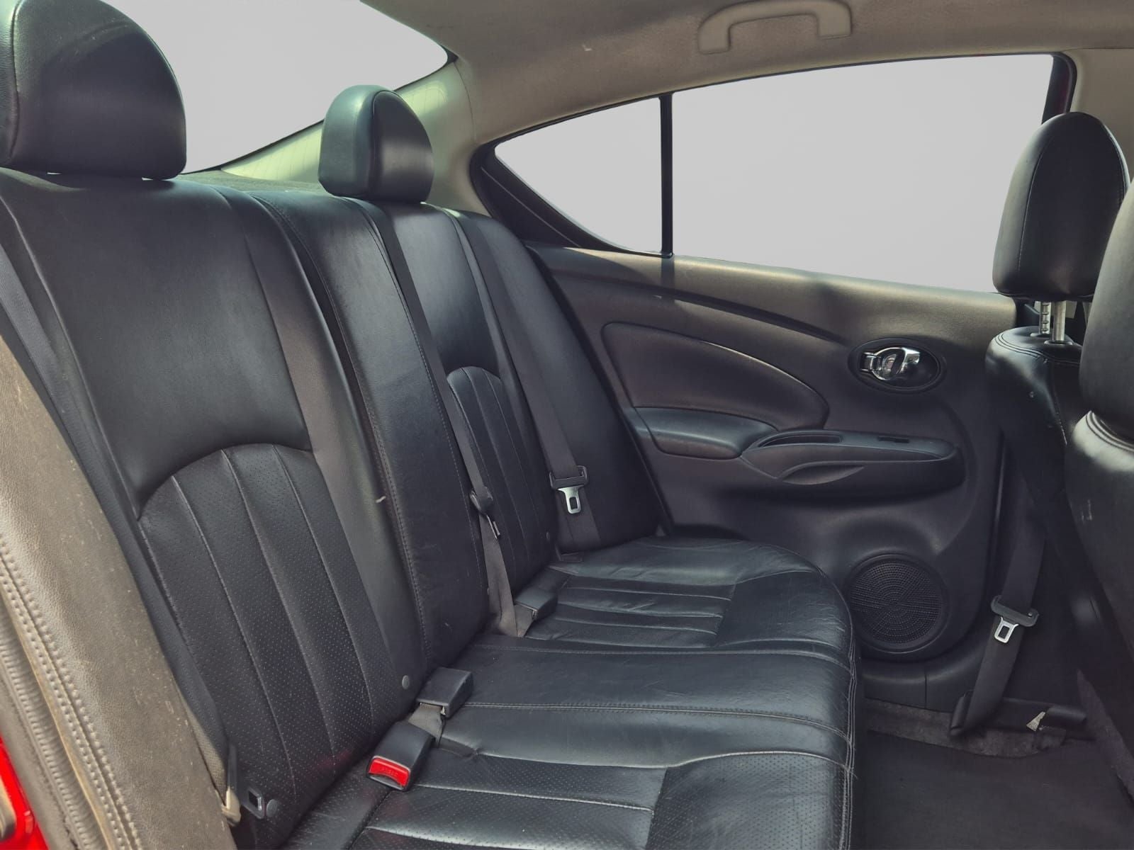 2015 Nissan VERSA 4 PTS EXCLUSIVE TA AAC VE PIEL GPS F NIEBLA RA-15