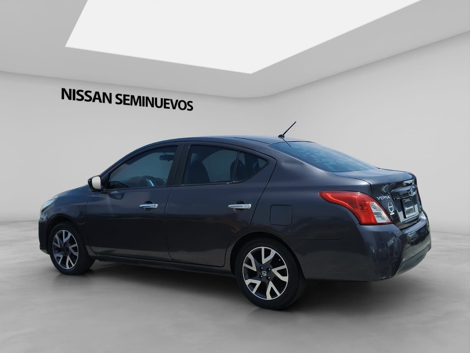 2016 Nissan VERSA 4 PTS EXCLUSIVE TA AAC VE PIEL GPS F NIEBLA RA-15