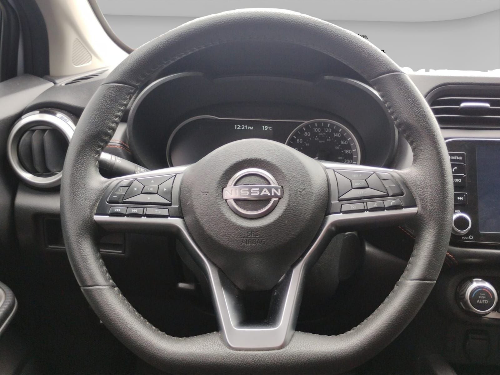 2023 Nissan VERSA 4P SR L41.6 AUT