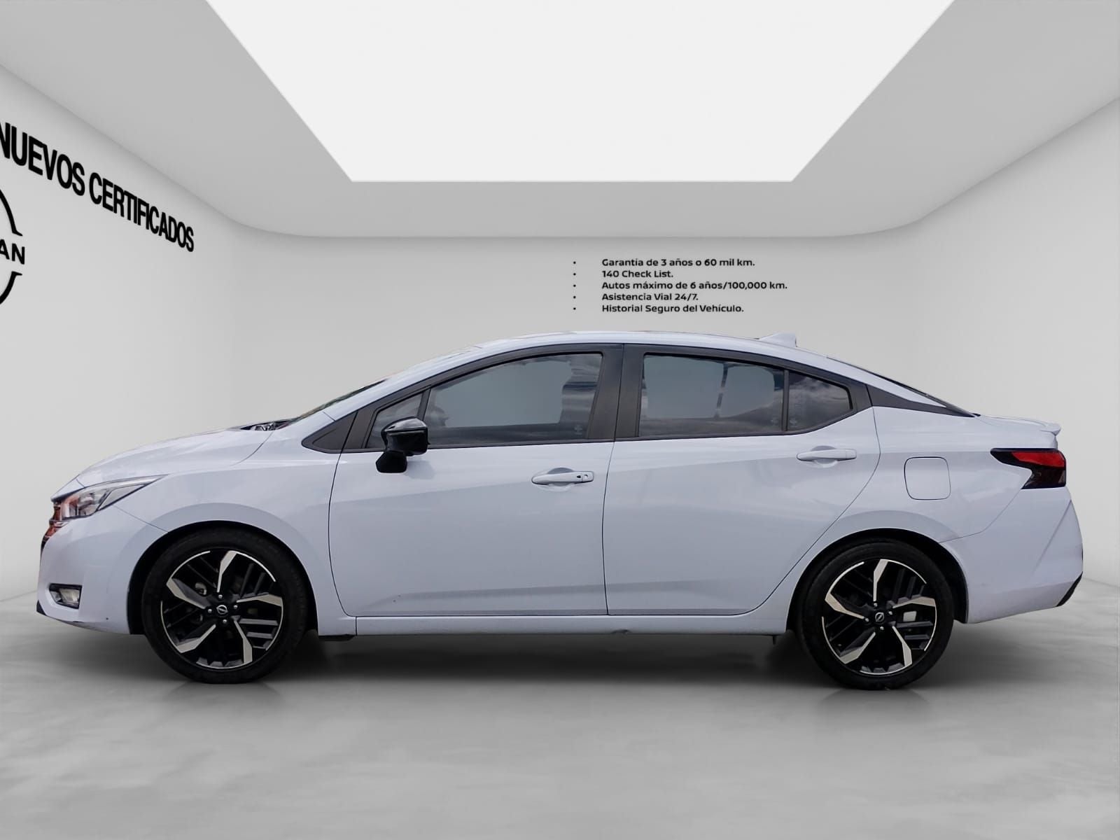 2023 Nissan VERSA 4P SR L41.6 AUT