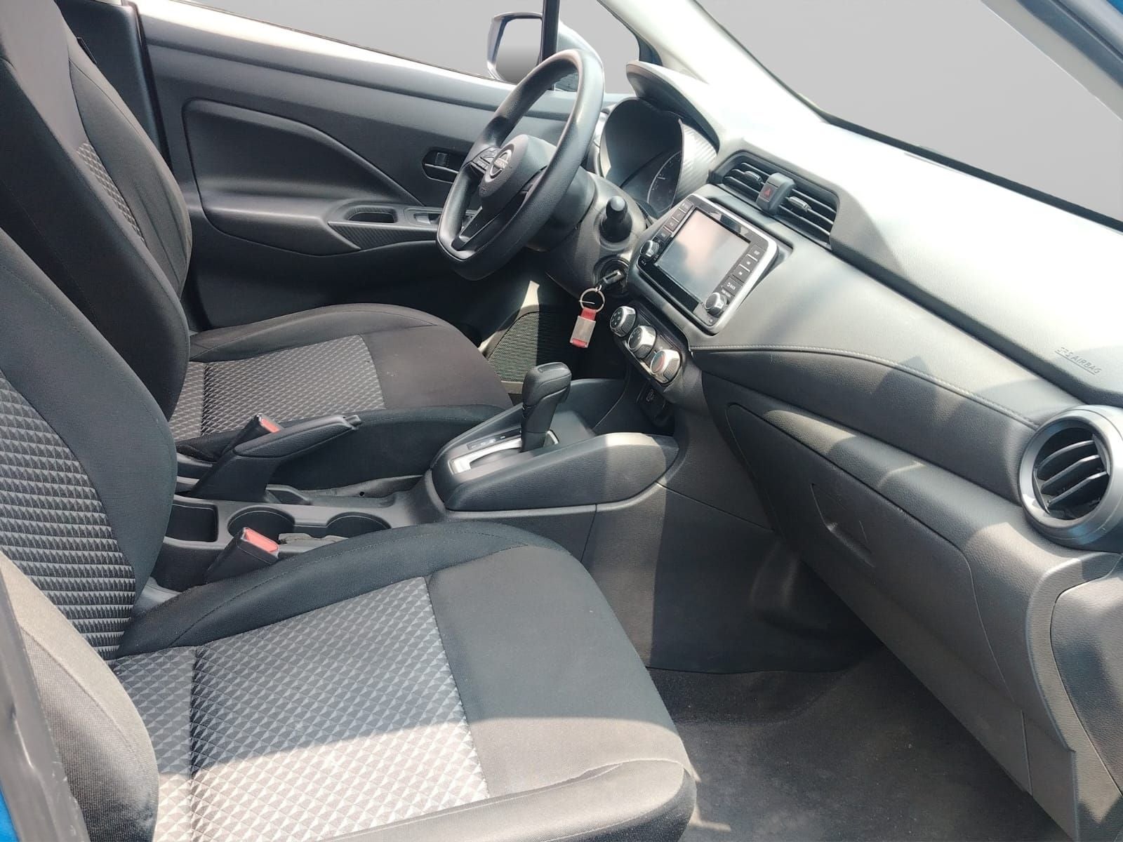 2024 Nissan VERSA 4P SENSE L41.6 AUT