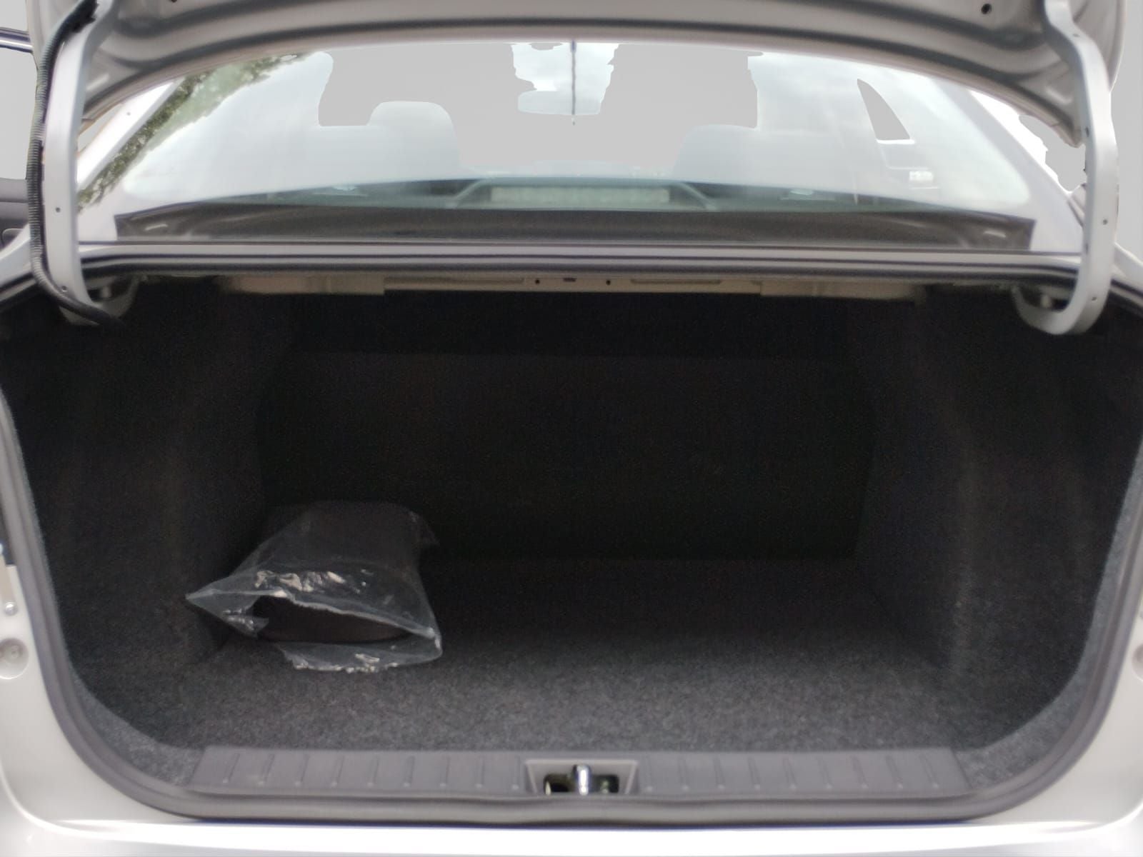 2024 Nissan VERSA 4P SENSE L41.6 AUT