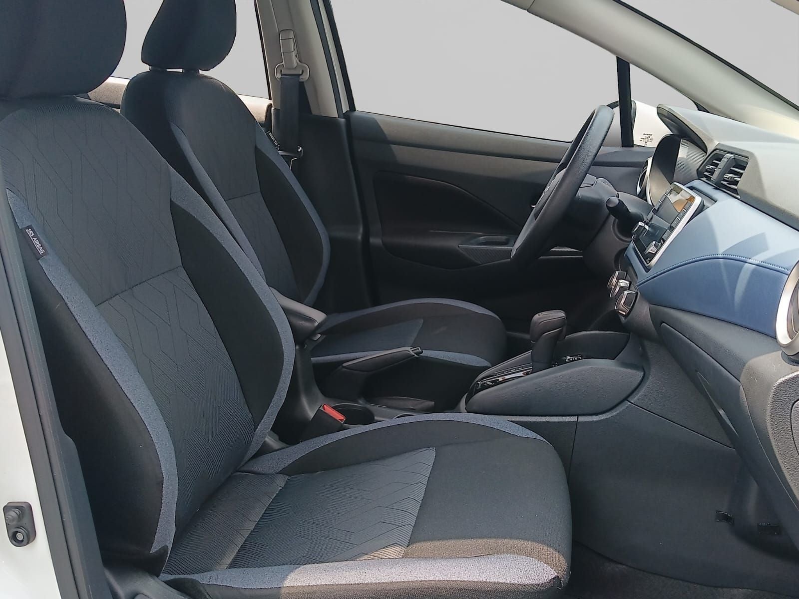 2025 Nissan VERSA 4P ADVANCE L41.6 AUT