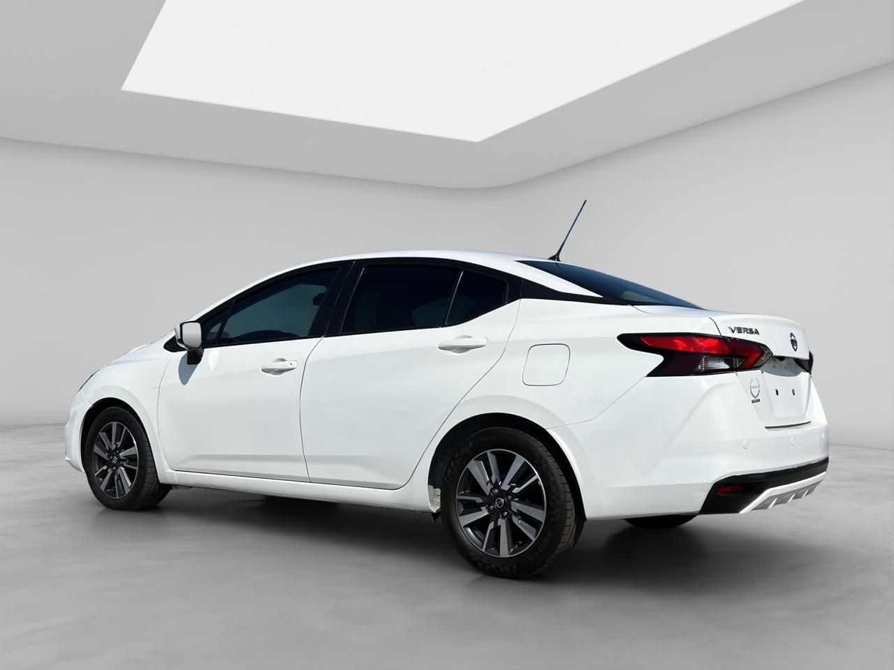 2022 Nissan VERSA 4 PTS SENSE TM5 AAC. VE R-15