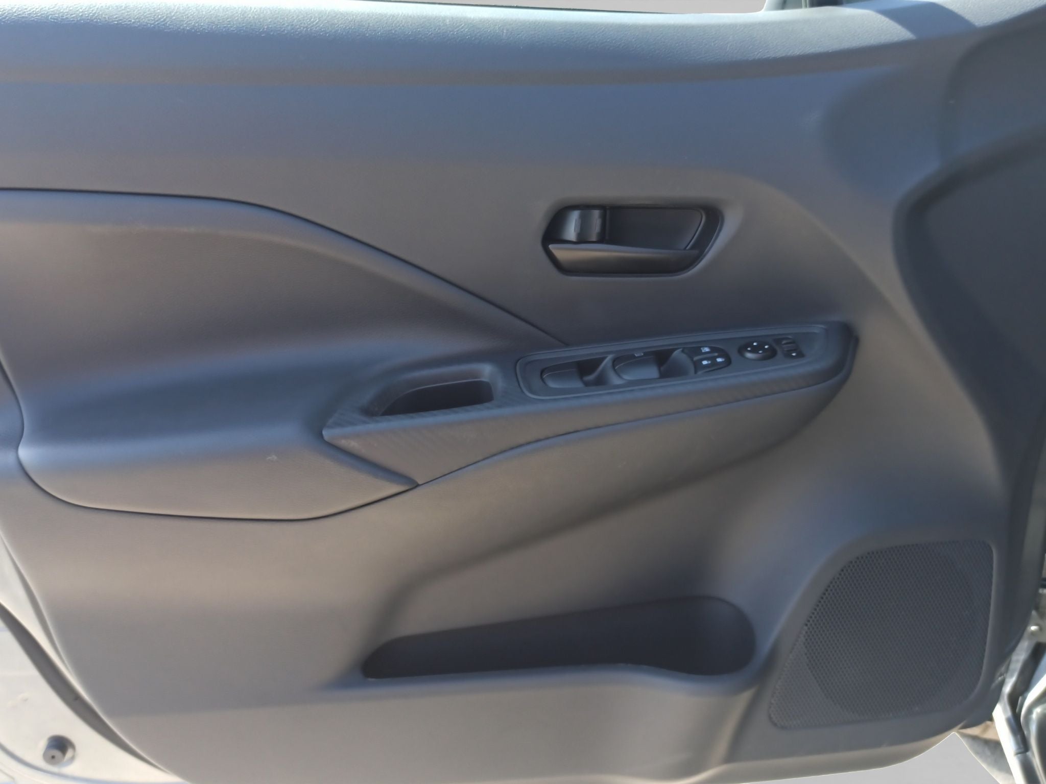 2025 Nissan VERSA 4P SENSE L41.6 AUT