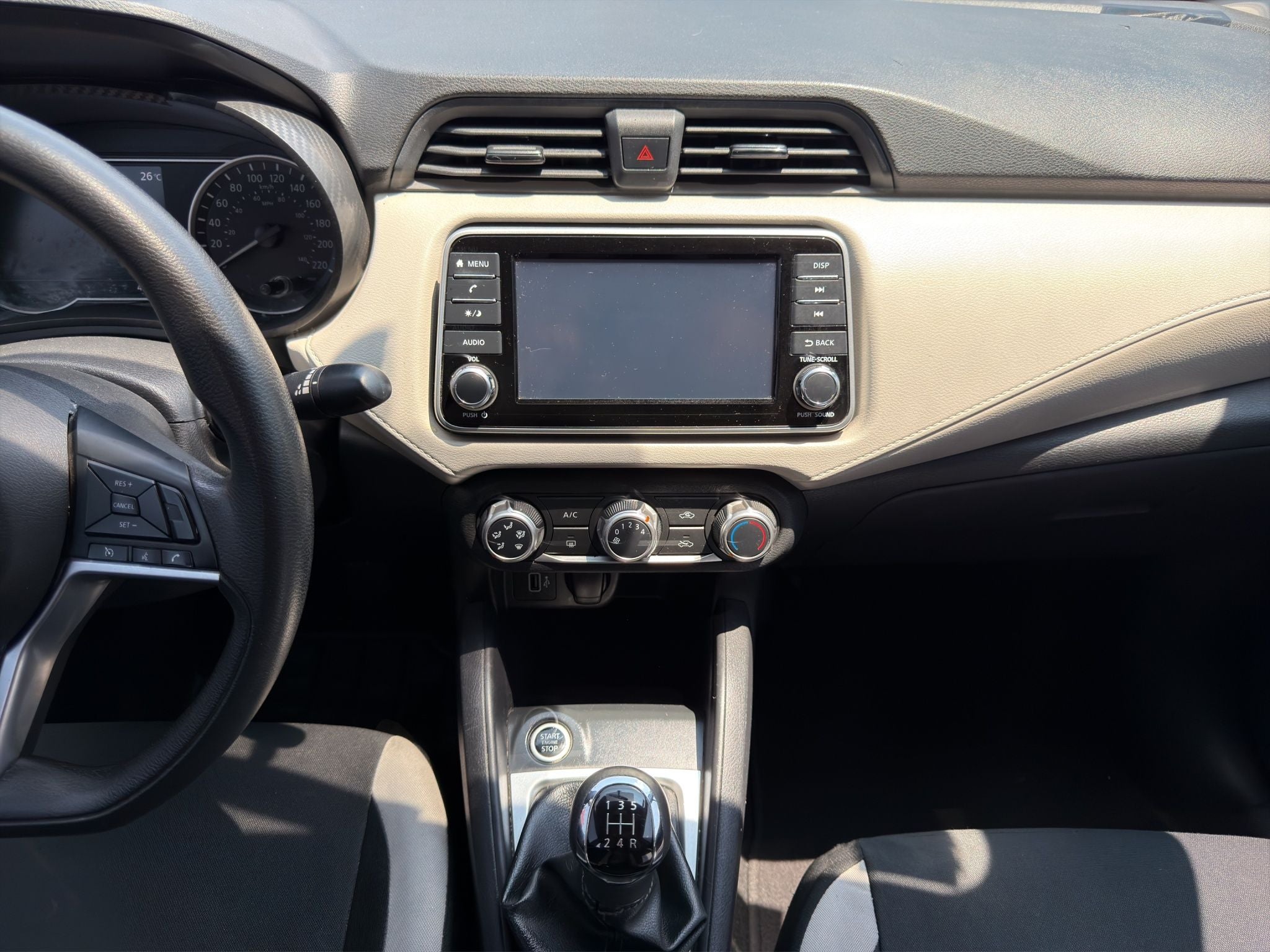 2021 Nissan VERSA 4 PTS ADVANCE TA AAC VE F NIEBLA RA-16