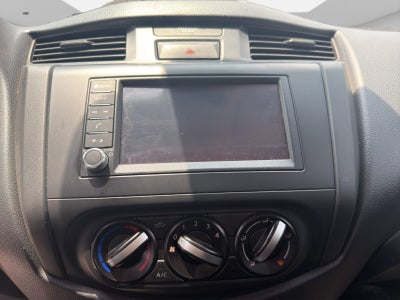2025 Nissan NP300 CHASIS TM AC VDC