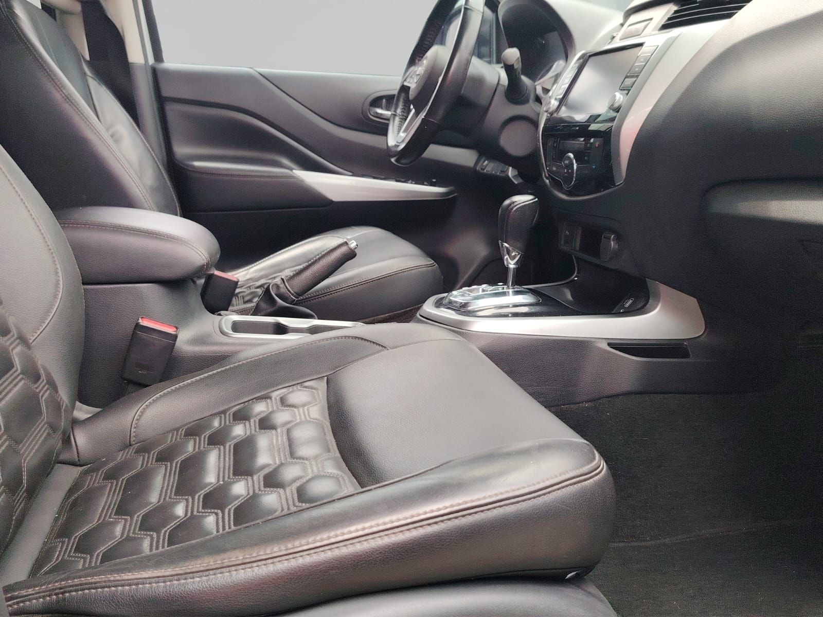 2024 Nissan FRONTIER 4P PLATINUM LE L42.5 AUT