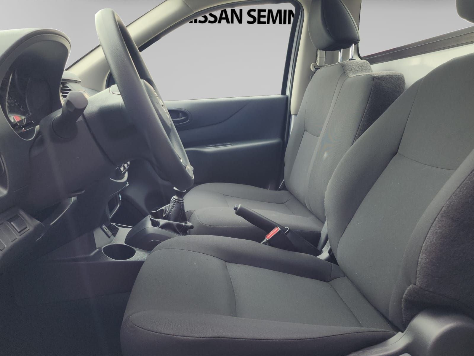 2025 Nissan NP300 CHASIS TM AC VDC