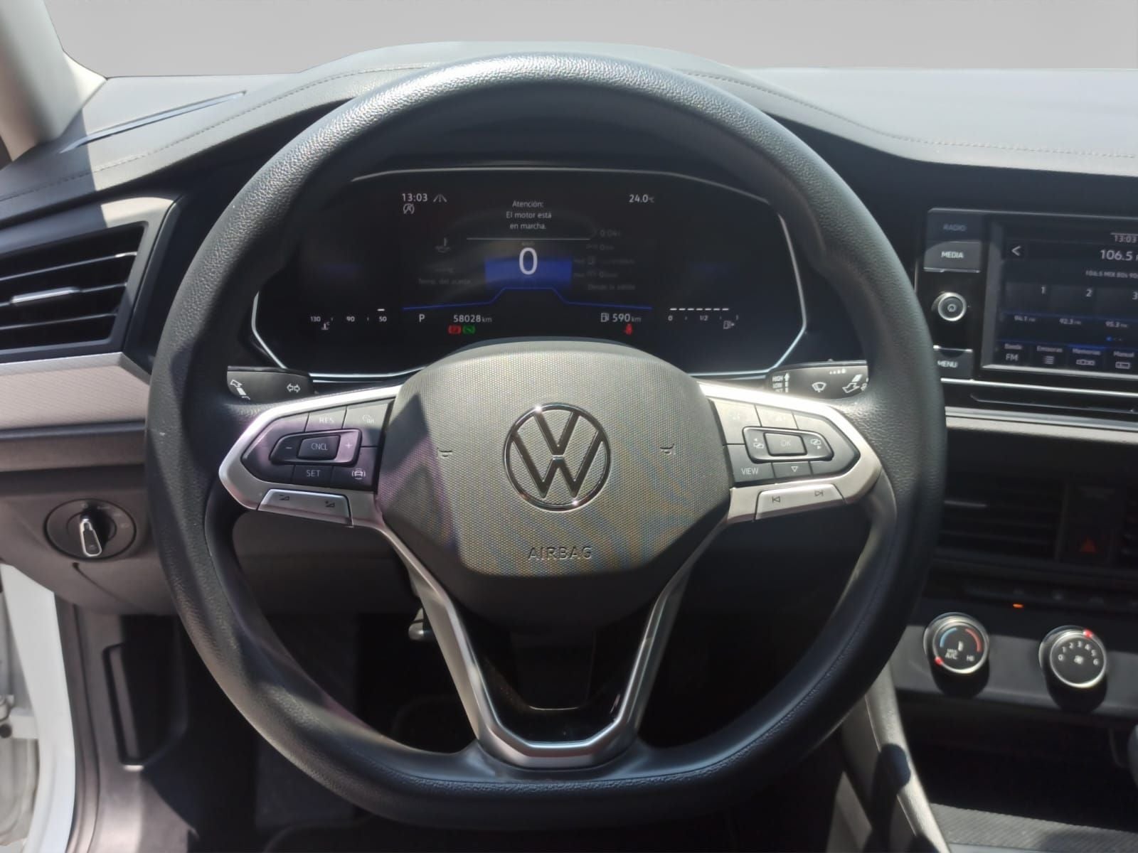 2024 Volkswagen JETTA 4P TRENDLINE L41.4T AUT