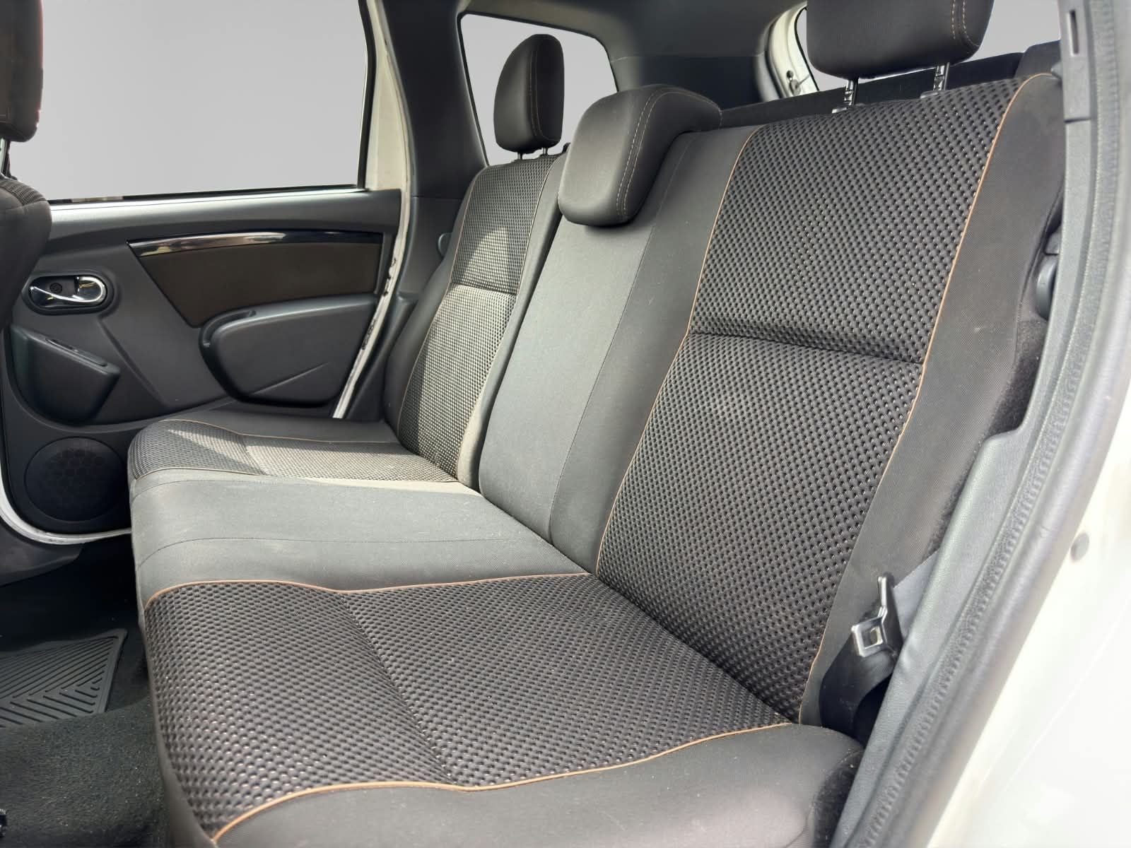 2017 RENAULT DUSTER 5 PTS DYNAMIQUE TA AAC VE F NIEBLA GPS RA-16