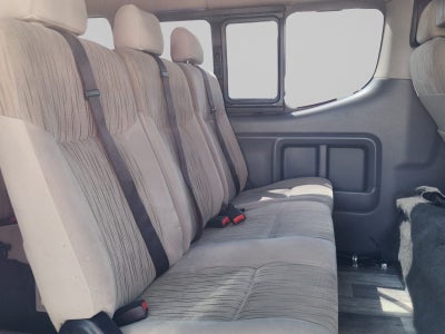 2021 Nissan URVAN 4 PTS AMPLIA TM5 AAC DESEM TRAS 15 PAS
