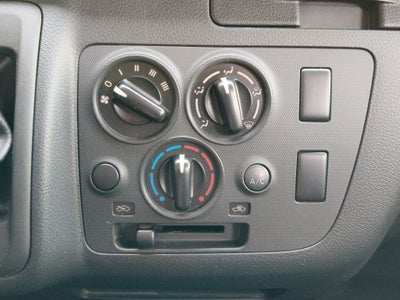 2024 Nissan URVAN 4P AMPLIA L42.5 MAN