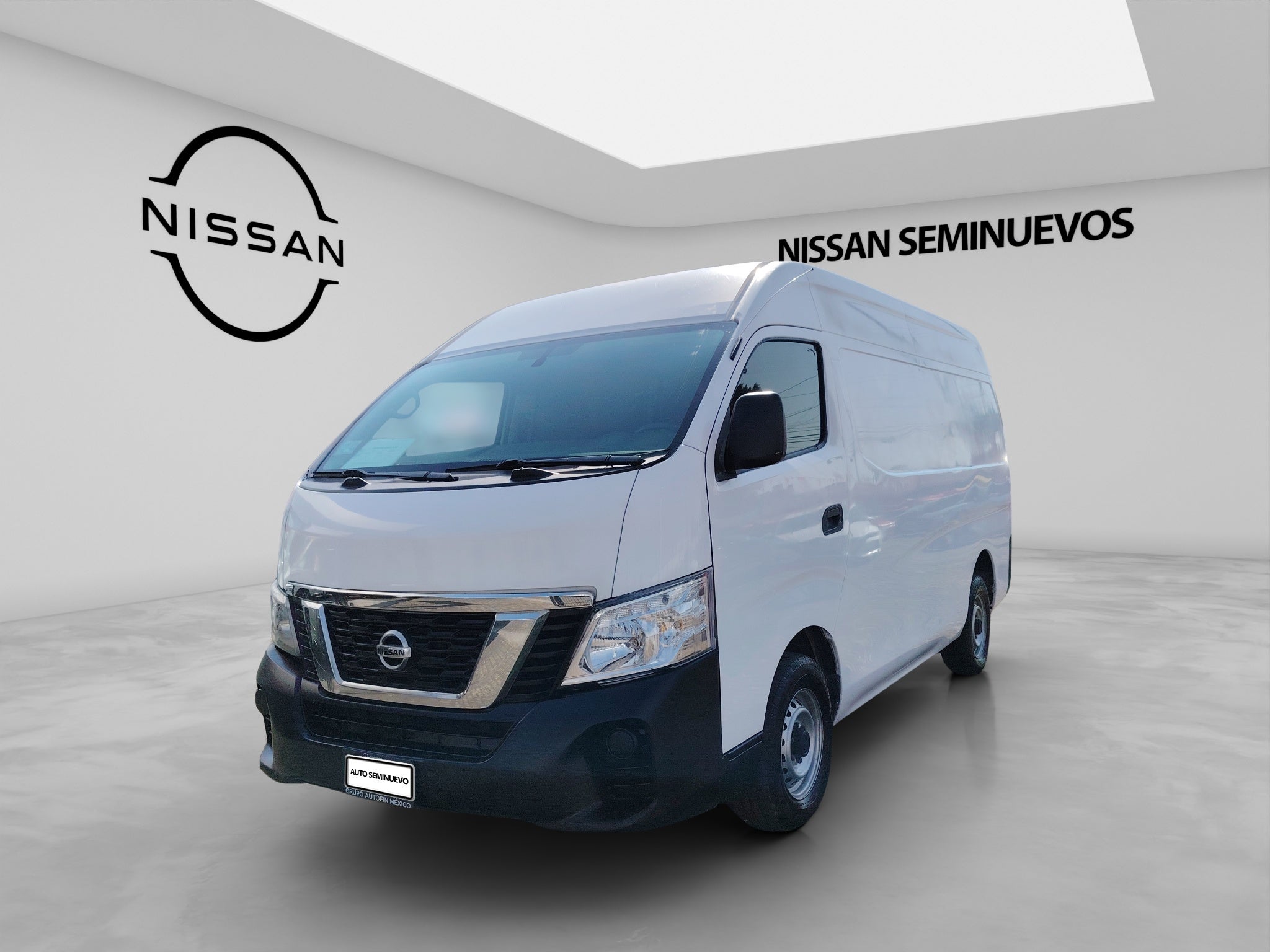 2021 Nissan URVAN 4 PTS AMPLIA VENTANAS TM5