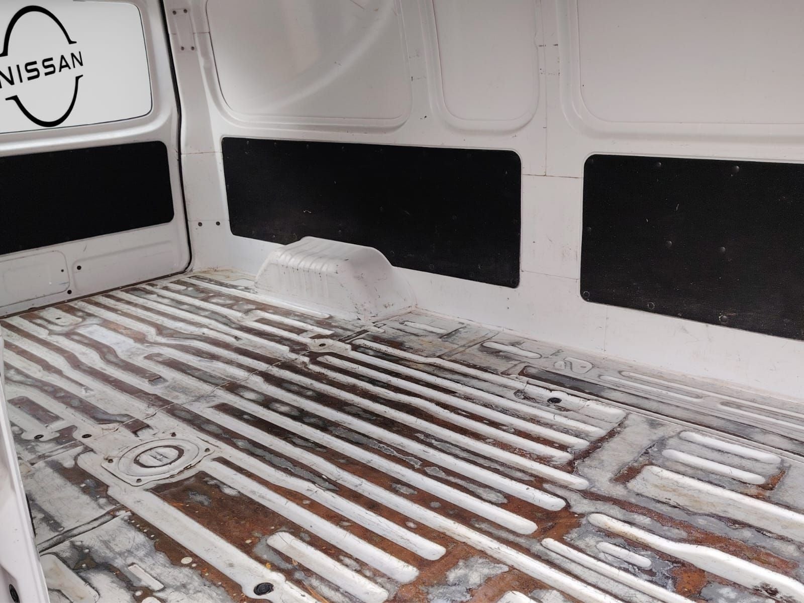 2023 Nissan URVAN 4 PTS AMPLIA VENTANAS TM5