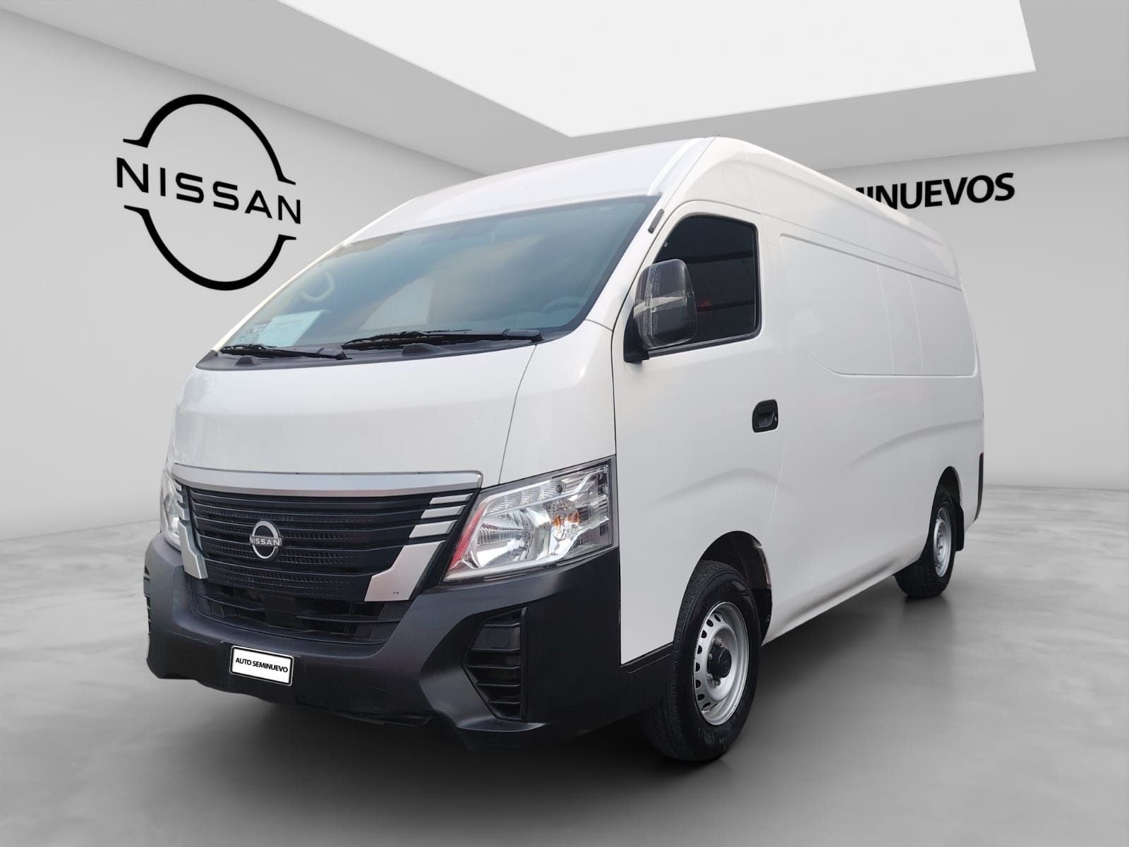2023 Nissan URVAN 4 PTS AMPLIA VENTANAS TM5