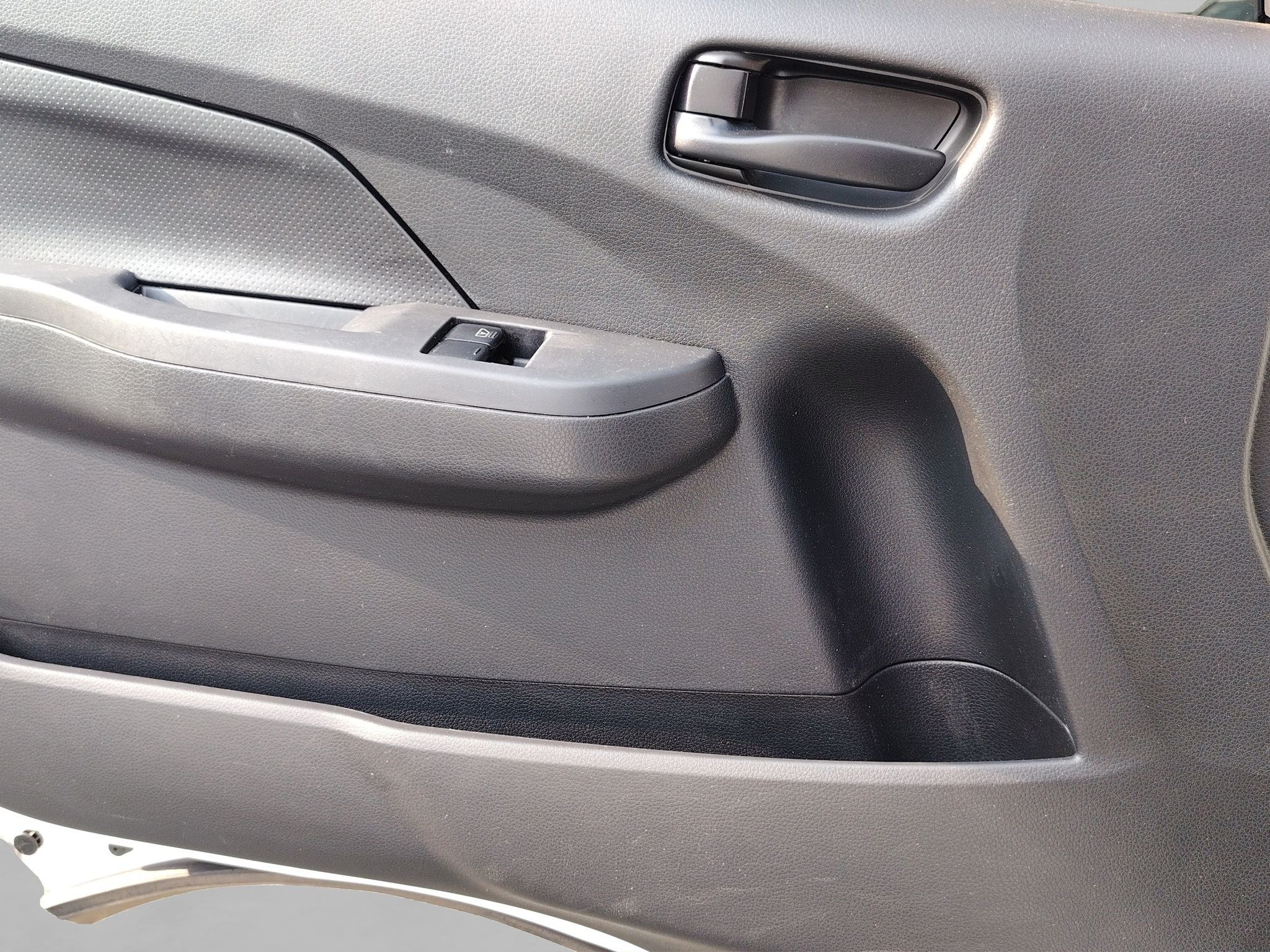 2024 Nissan URVAN 4P AMPLIA L42.5 MAN