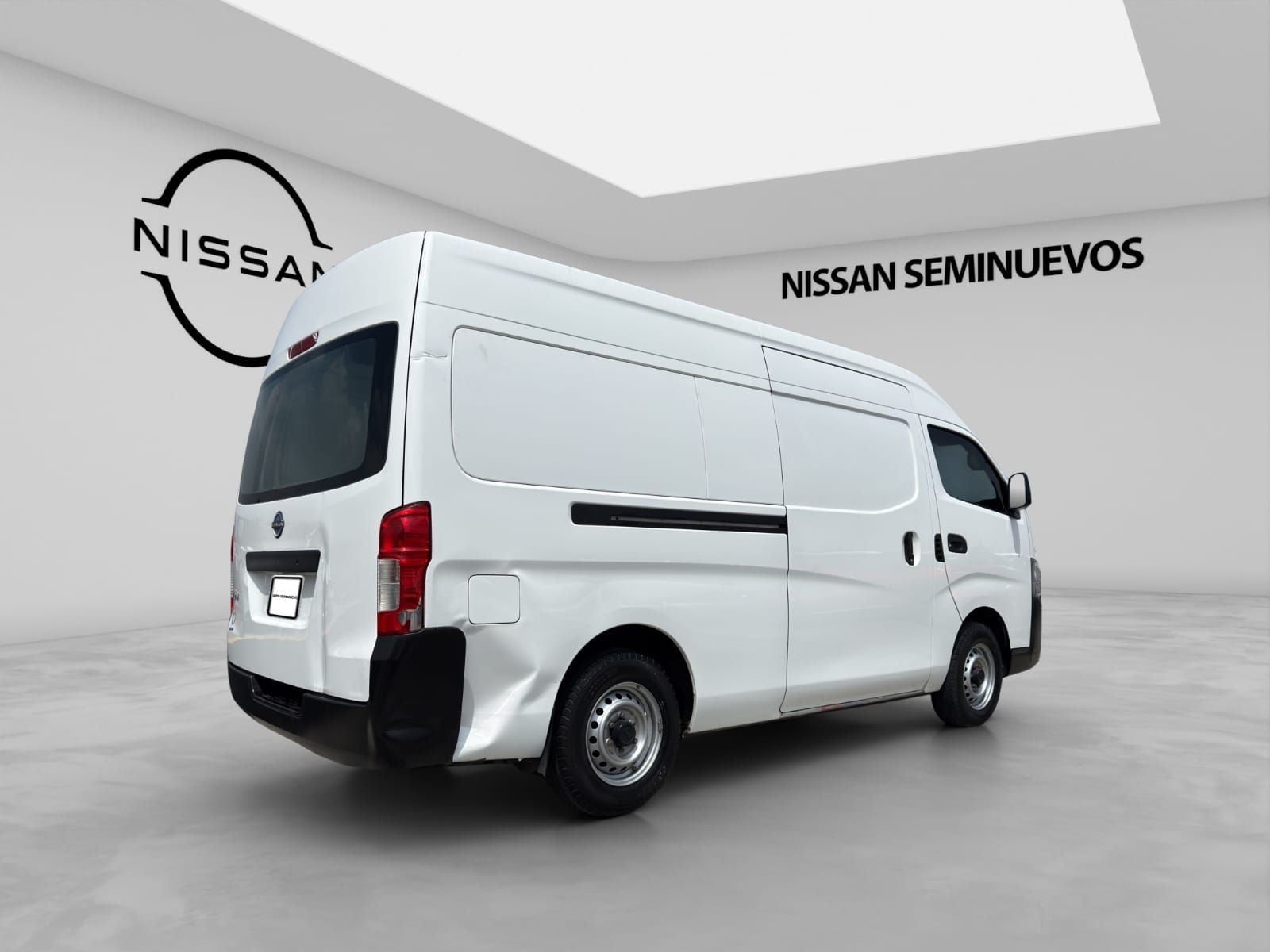 2024 Nissan URVAN 4P AMPLIA L42.5 MAN