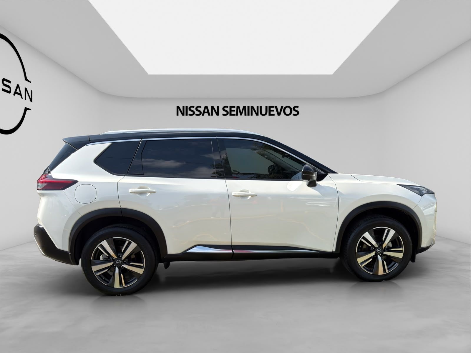 2023 Nissan X-TRAIL 5 PTS PLATINIUM PLUS CVT 2.5 LTS 2 ROW