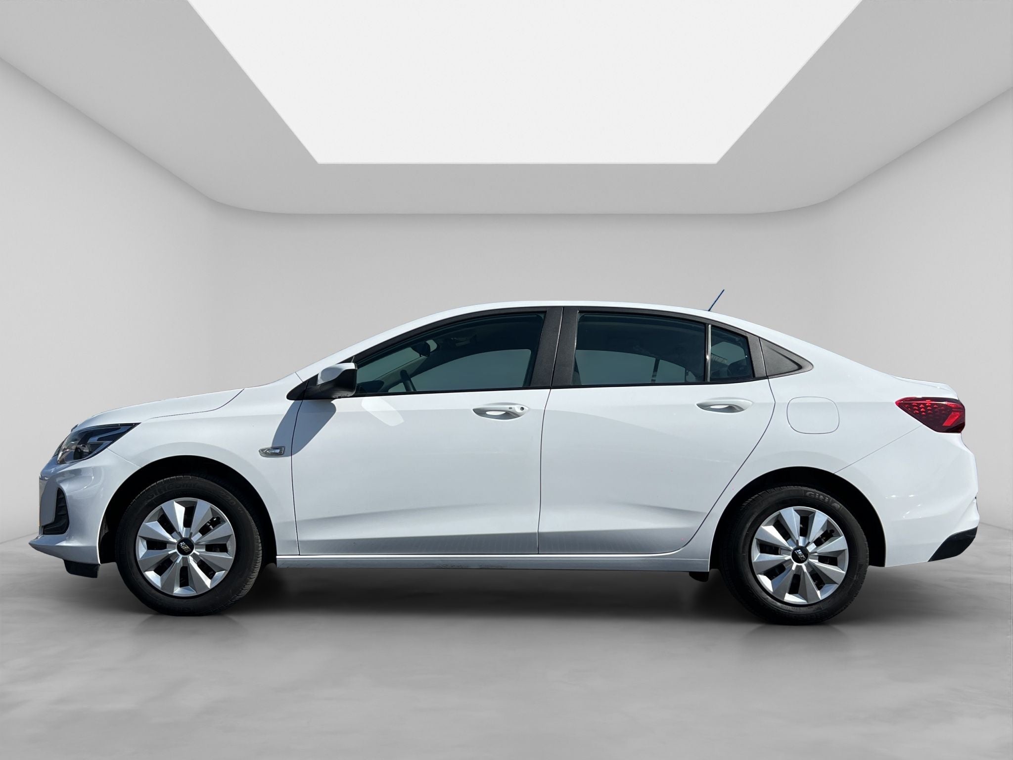 2023 Chevrolet ONIX A 4 PTS LS 13L TM5 AAC BA R-15