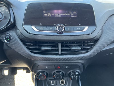 2023 Chevrolet ONIX A 4 PTS LS 13L TM5 AAC BA R-15