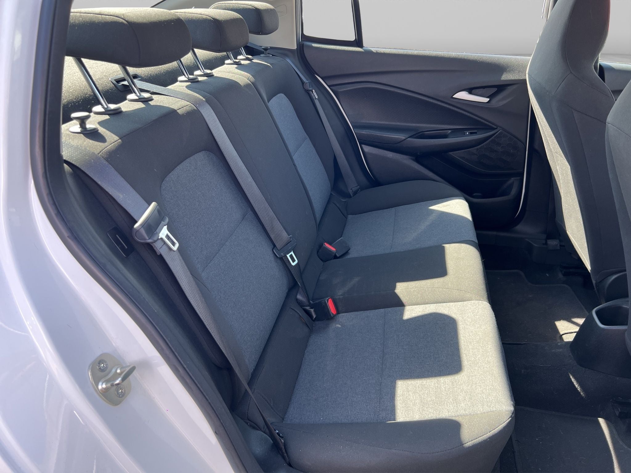 2023 Chevrolet ONIX A 4 PTS LS 13L TM5 AAC BA R-15