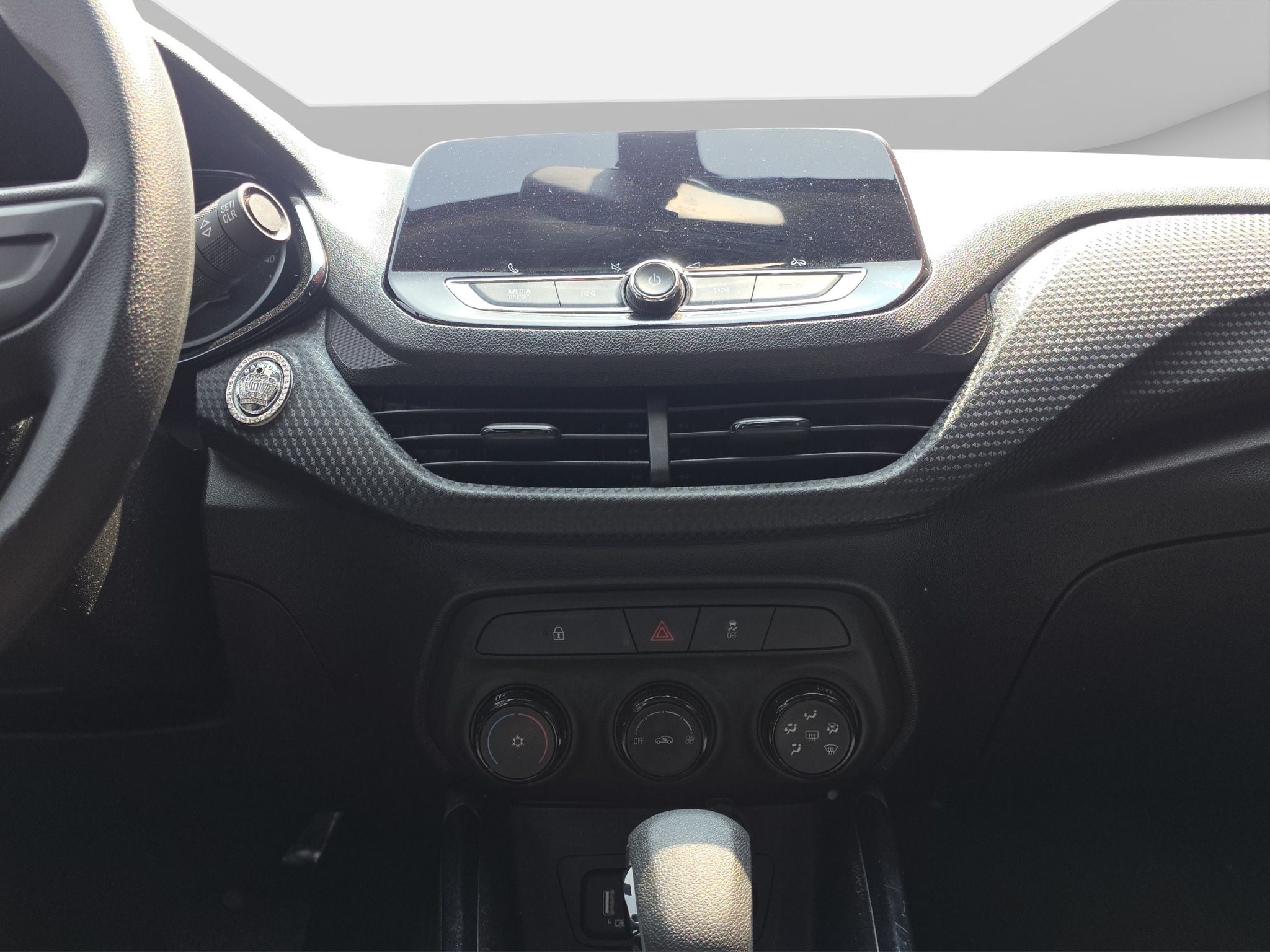2025 Chevrolet ONIX 4P LS L31.0T AUT