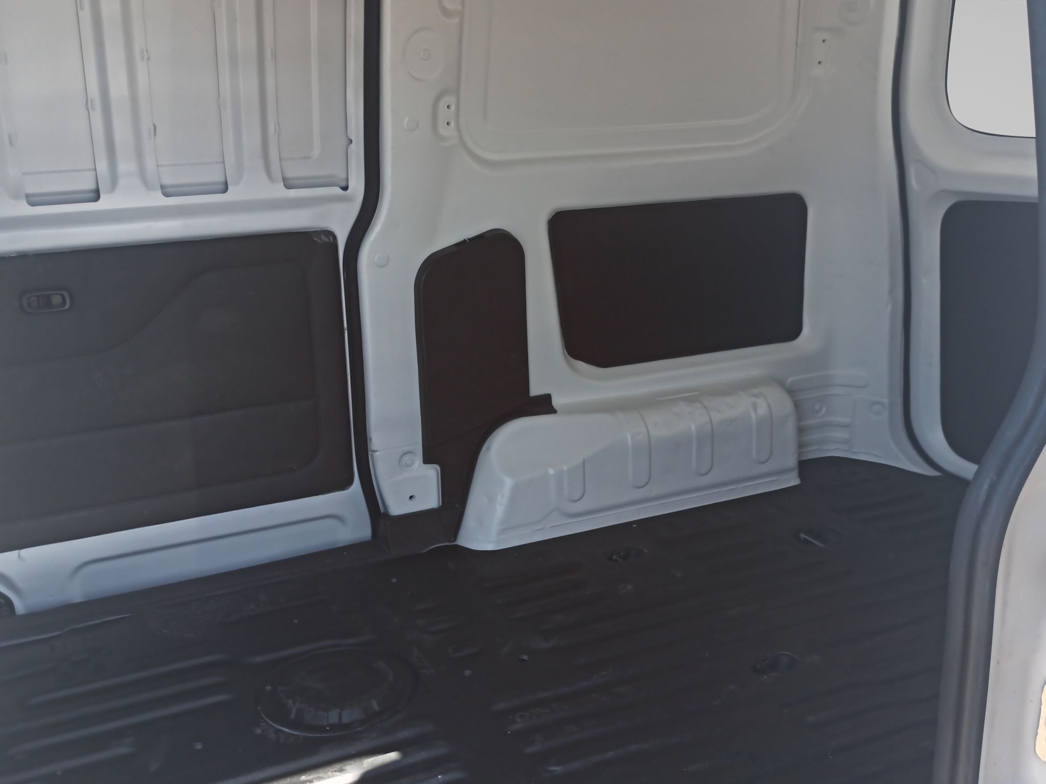 2023 Chevrolet TORNADO B 4 PTS LS 15L TM5 AAC RA-14