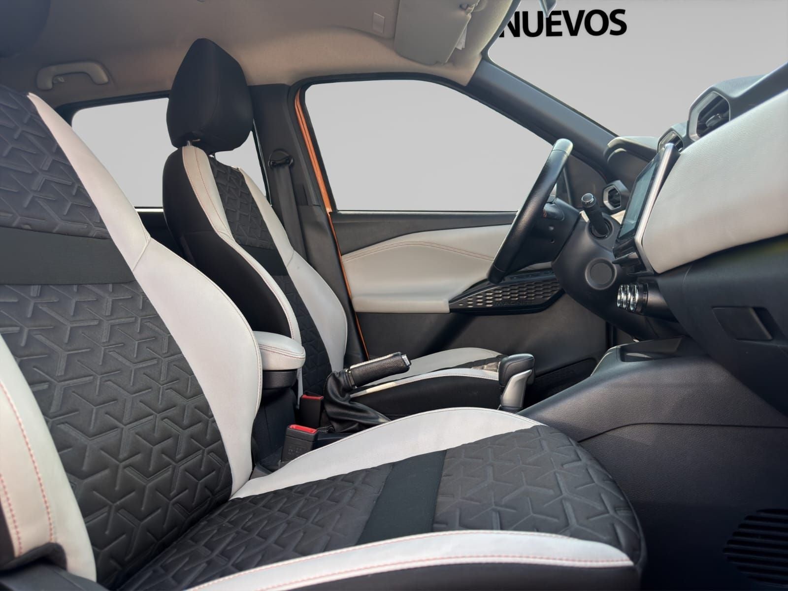 2025 Nissan MAGNITE 5 PUERTAS EXCLUSIVE 1.0 LTS CVT T