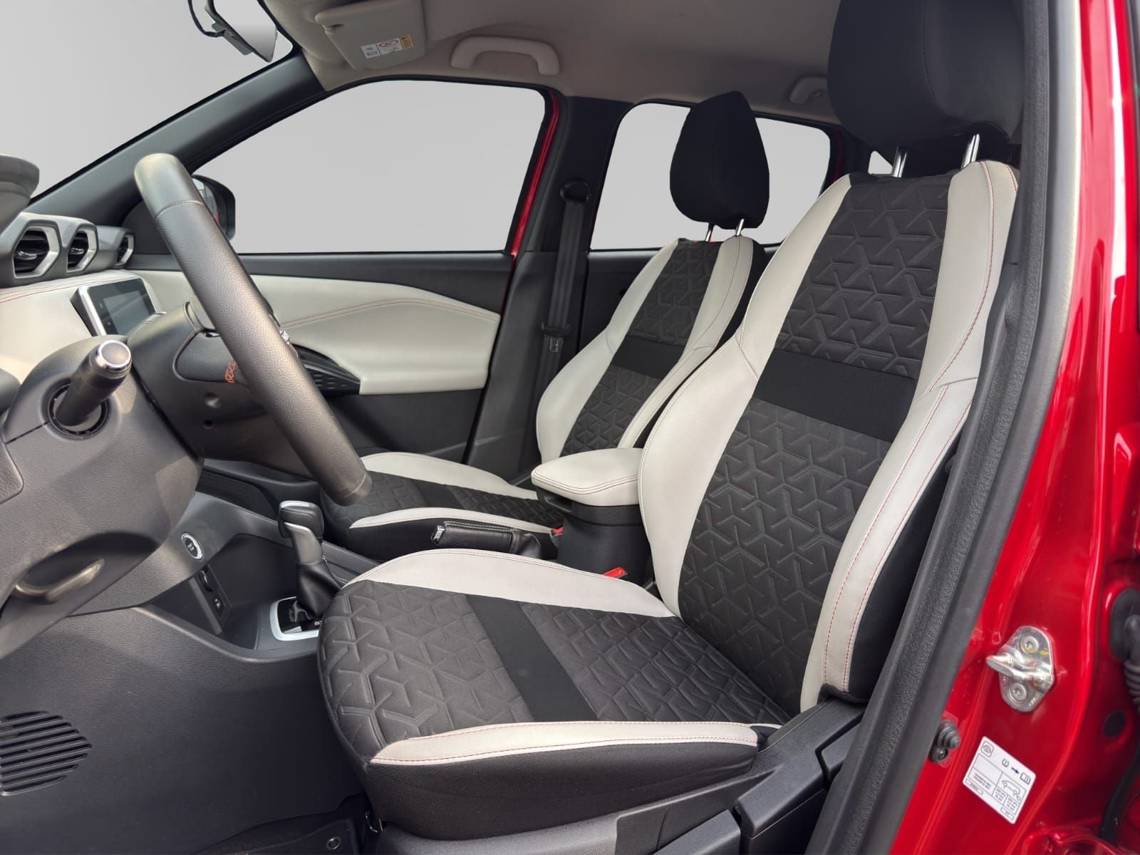2025 Nissan MAGNITE 5 PUERTAS EXCLUSIVE 1.0 LTS CVT T