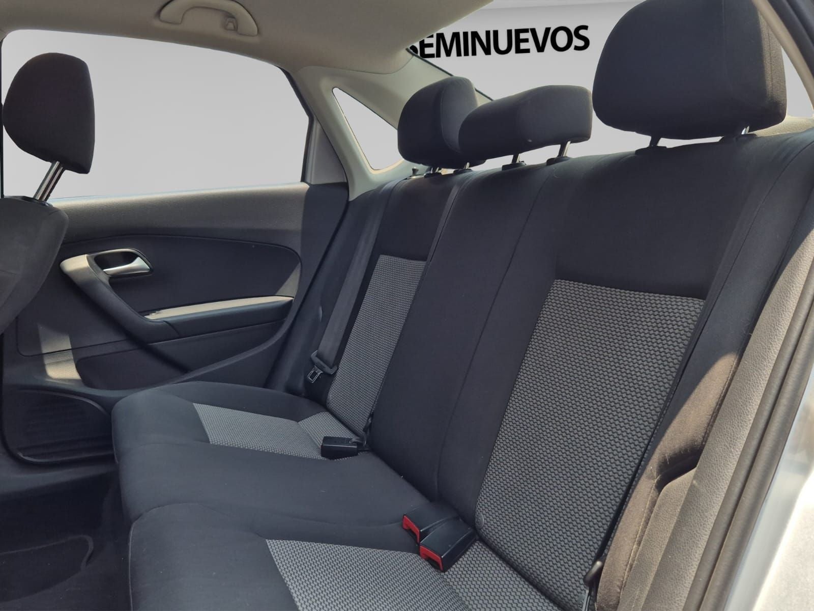2018 Volkswagen VENTO 4 PTS STARLINE TA AAC MP3 R-15