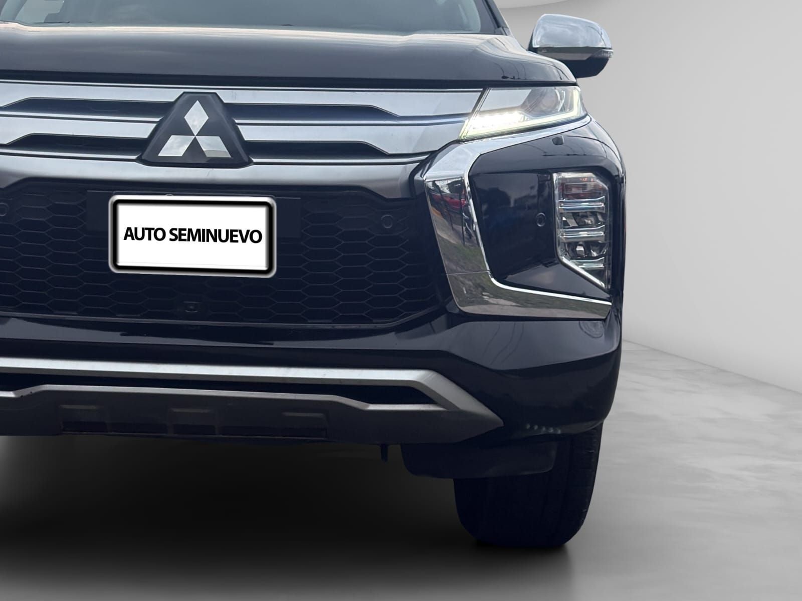 2023 Mitsubishi MONTERO 5P SPORT SE V63.0 AUT