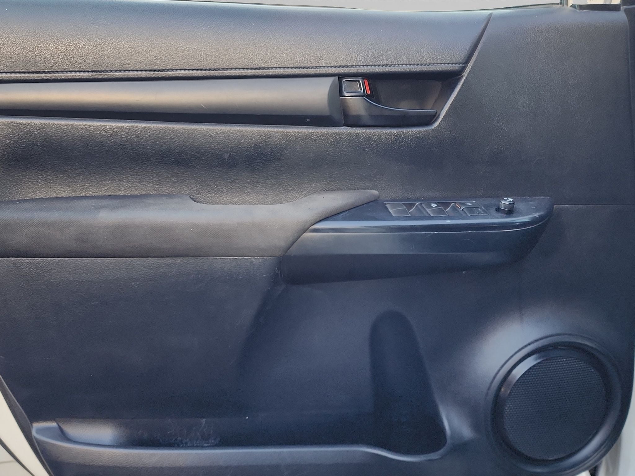 2022 Toyota HILUX 4 PTS DOBLE CAB SR TM5 AAC VE RA-17