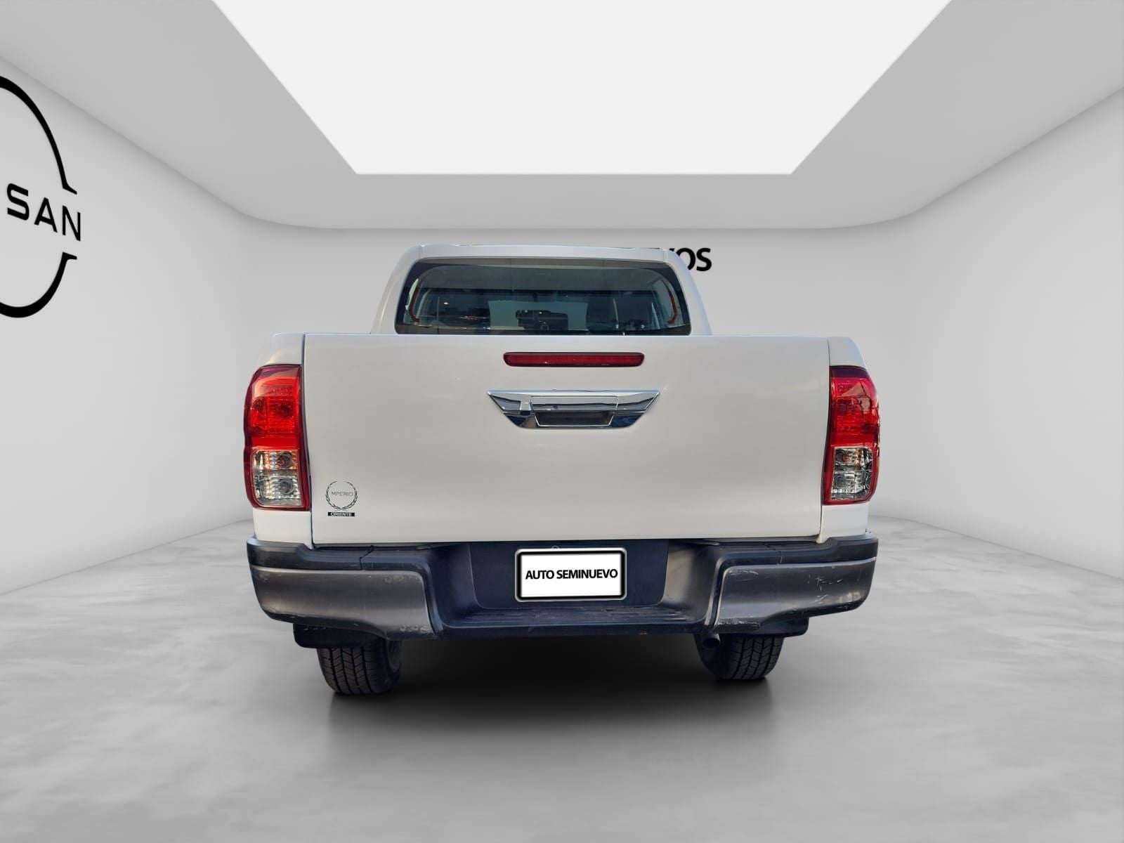 2022 Toyota HILUX 4 PTS DOBLE CAB SR TM5 AAC VE RA-17