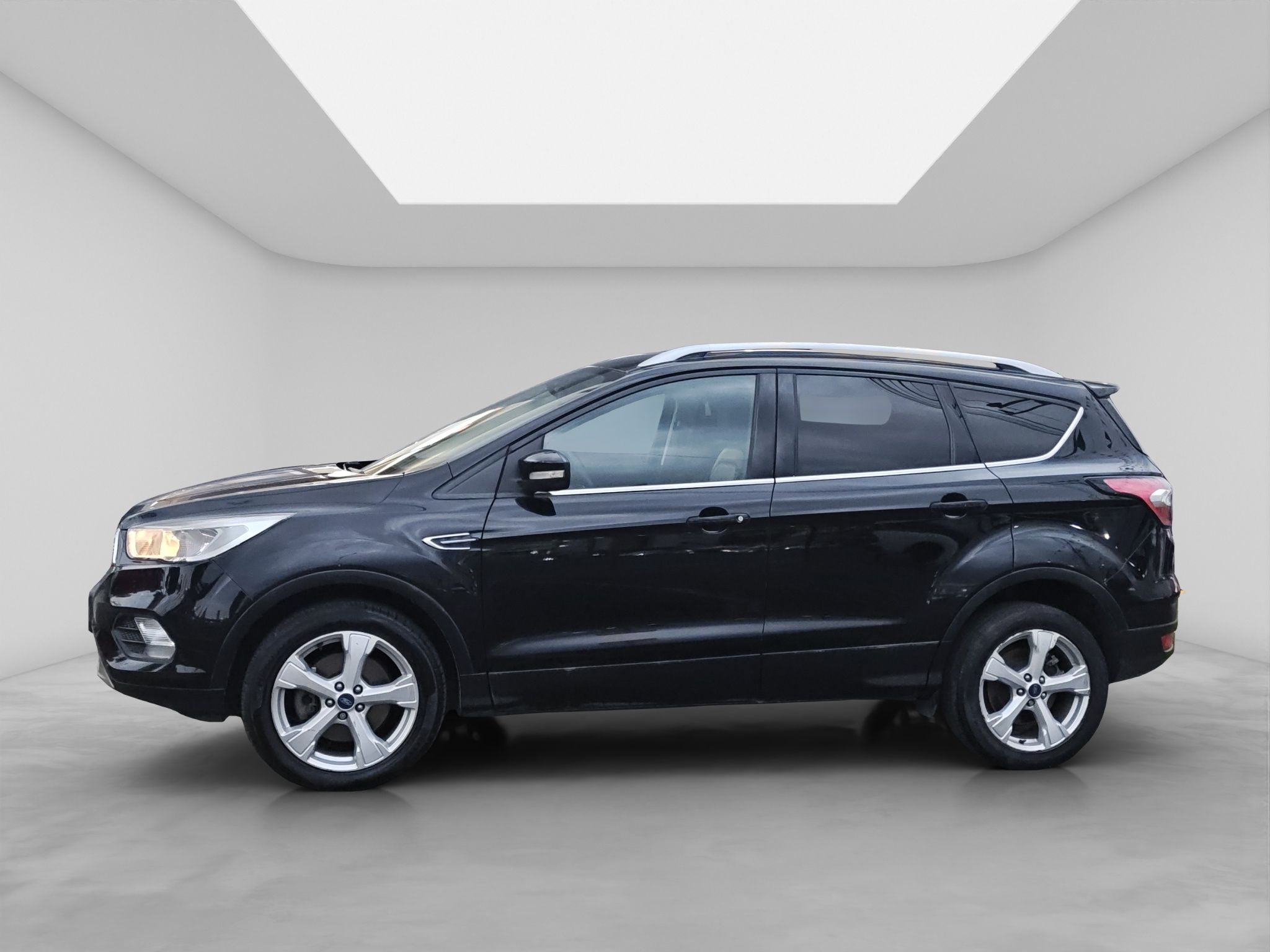 2018 Ford ESCAPE 5 PTS TREND ADVANCE TA AAC PIEL CAMARA REVERSA RA-18