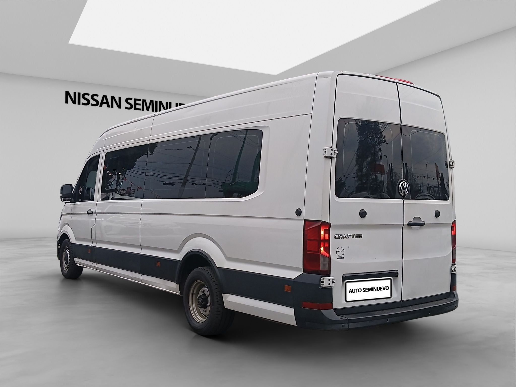 2020 Volkswagen CRAFTER 5 PTS AMPLIA VENTANAS TM6 AAC CAJA EXTENDIDA TECHO ALTO
