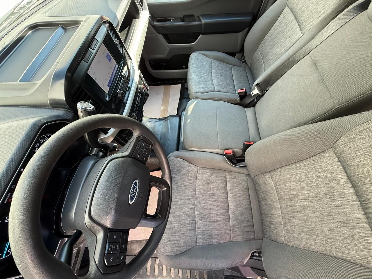 2023 Ford F-150 4P XL CREW CAB 4X2 V63.3 AUT