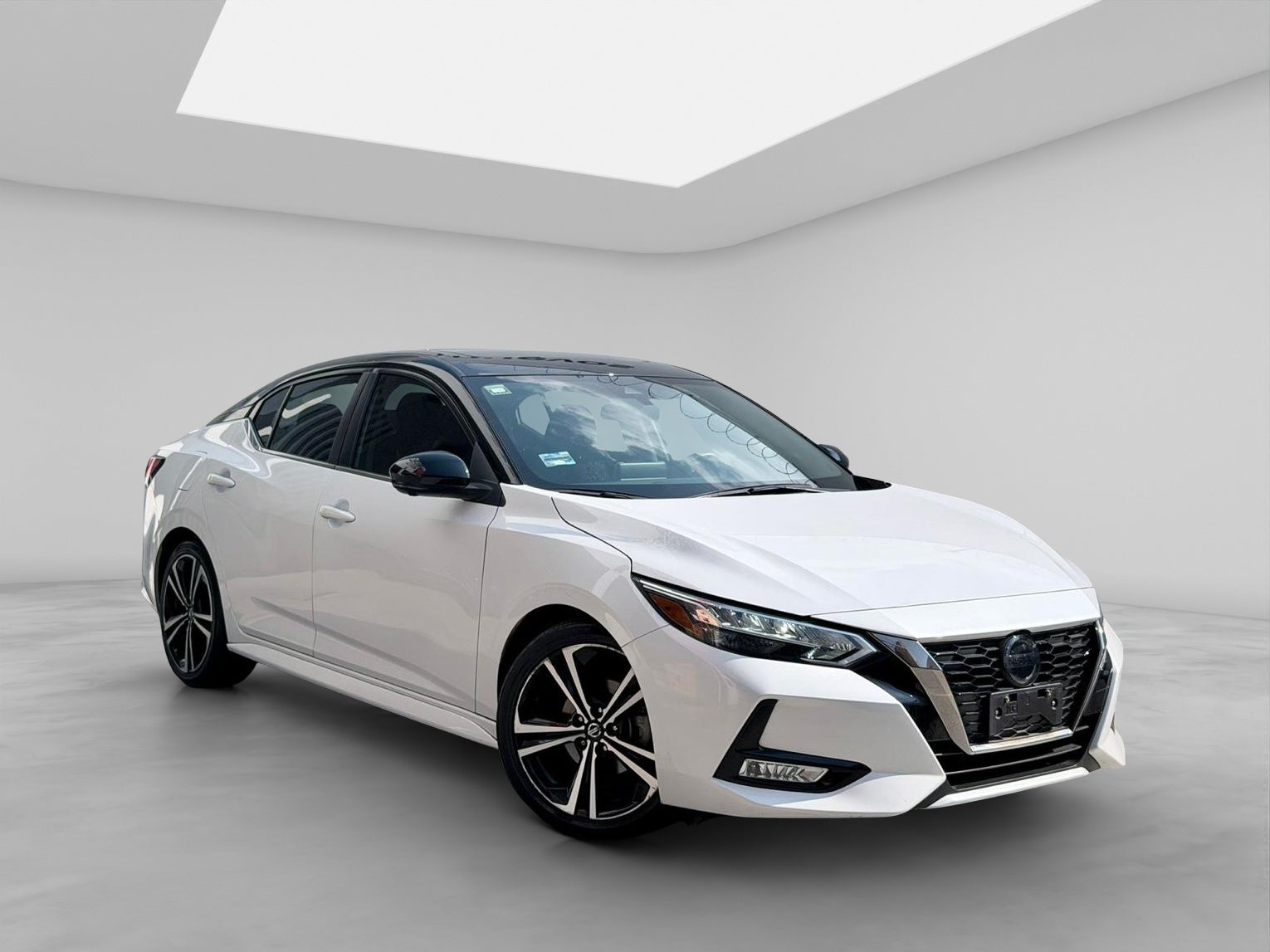 2023 Nissan SENTRA 4 PTS SR PLATINUM CVT AAC AUT ASTOS DEPORTIVOS BOSE PIEL NEGRA QC F LED RA-18