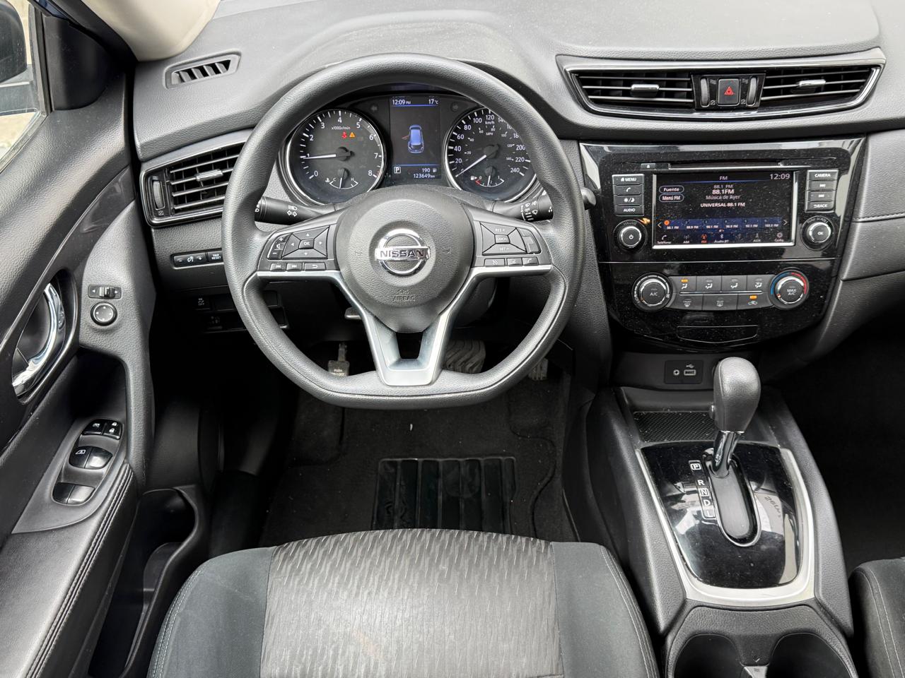 2022 Nissan X-TRAIL 5 PTS SENSE CVT 5 PAS RA-17