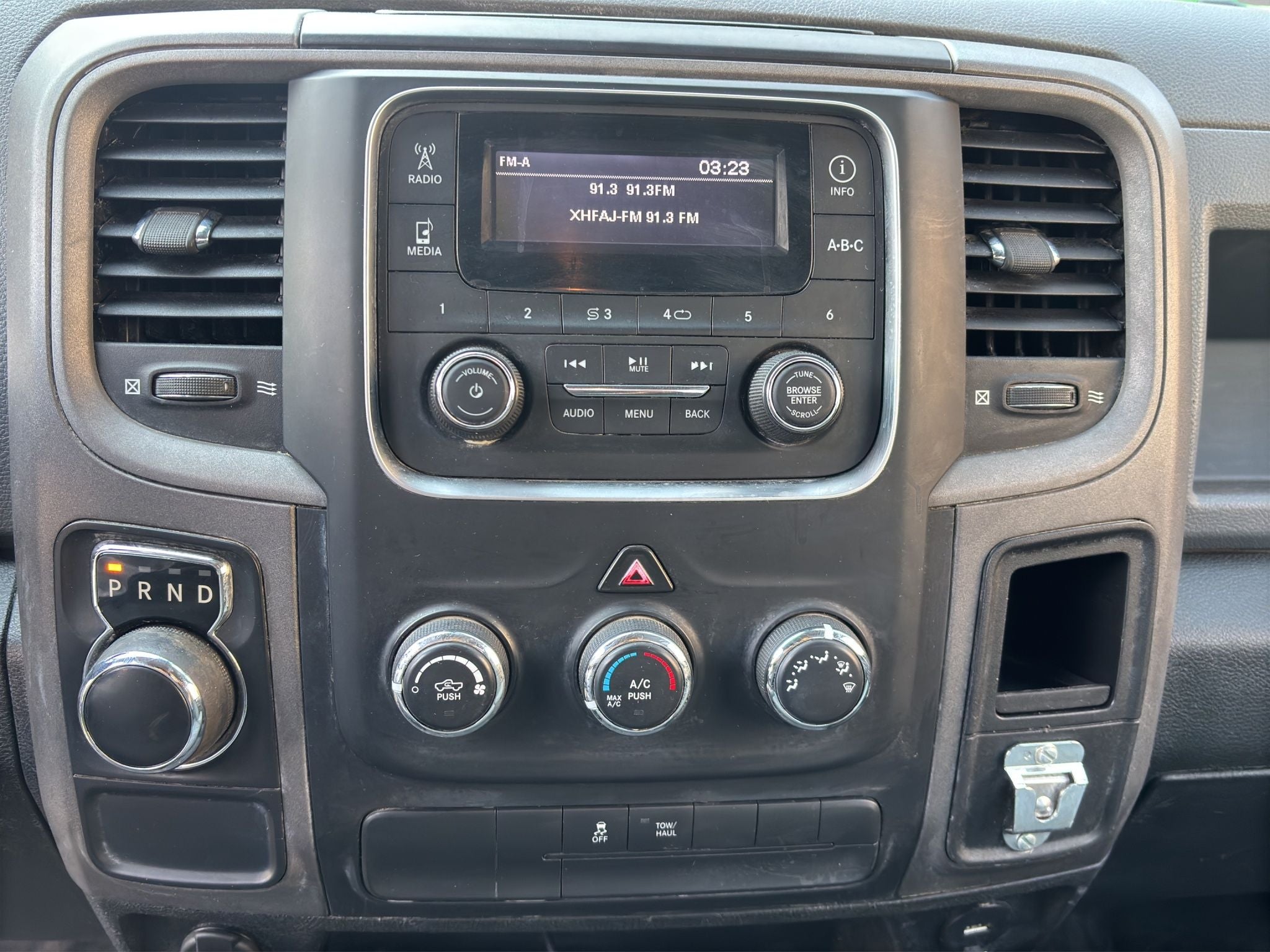 2020 RAM 1500 4 PTS CREW CAB SLT V6 36L TA 4X4