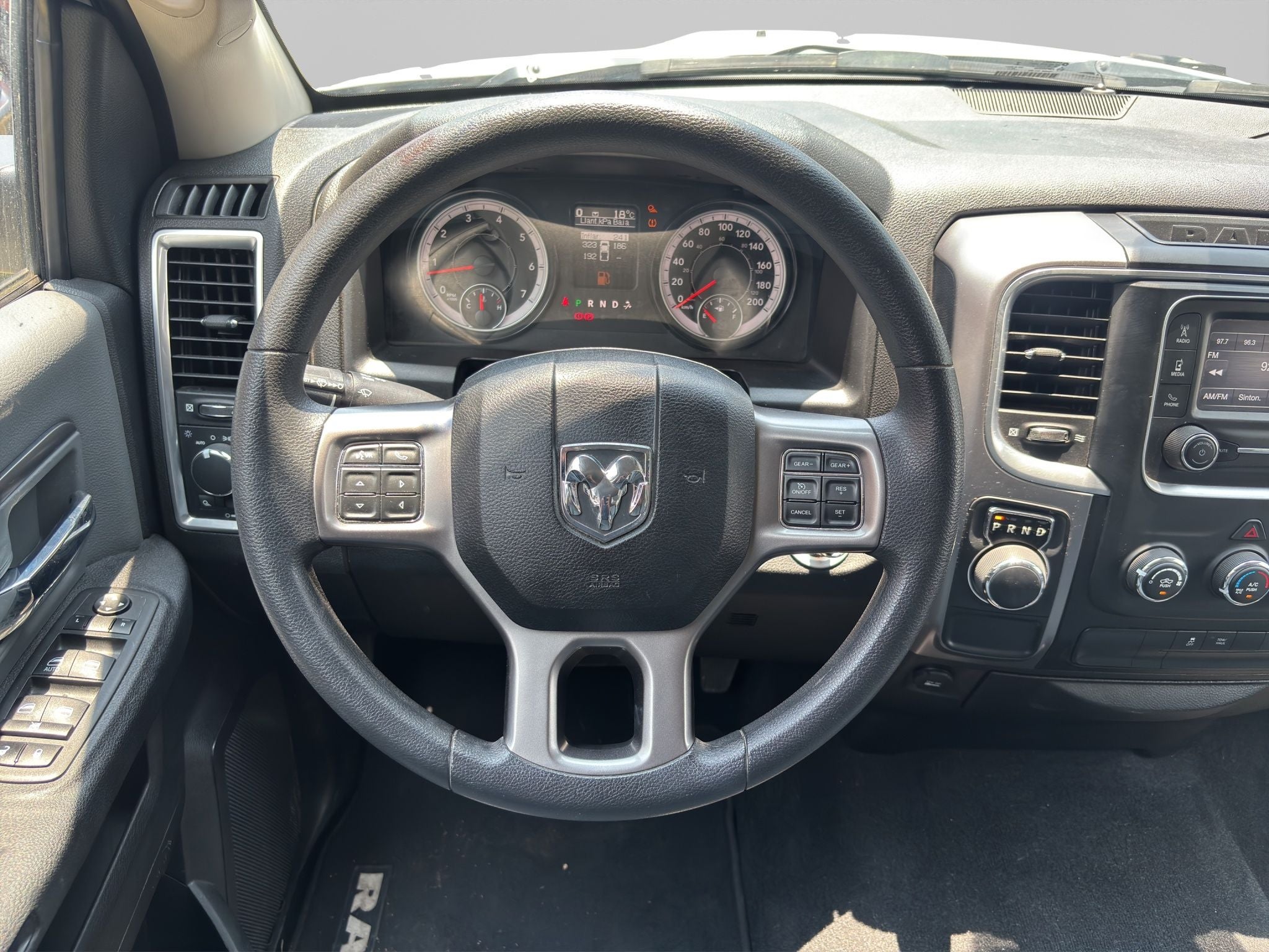 2022 RAM 1500 4 PTS CREW CAB SLT V6 36L TA
