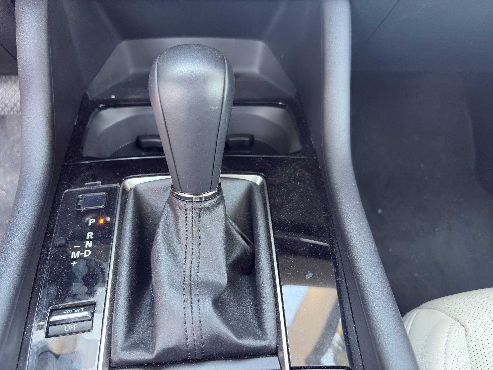 2025 Mazda MAZDA 3 4P SEDAN SIGNATURE L42.5T AUT