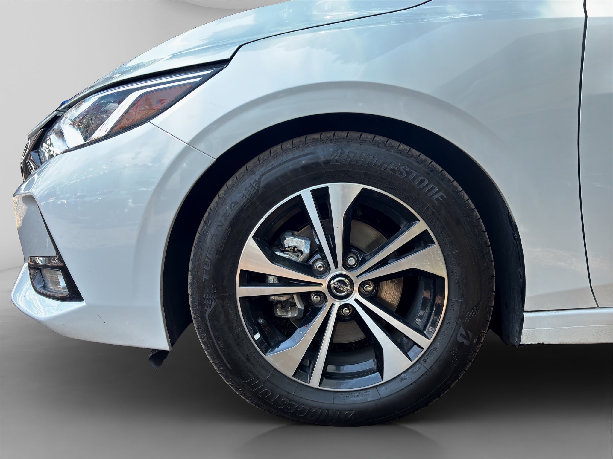 2023 Nissan SENTRA 4 PTS ADVANCE TA AAC F NIEBLA RA-16