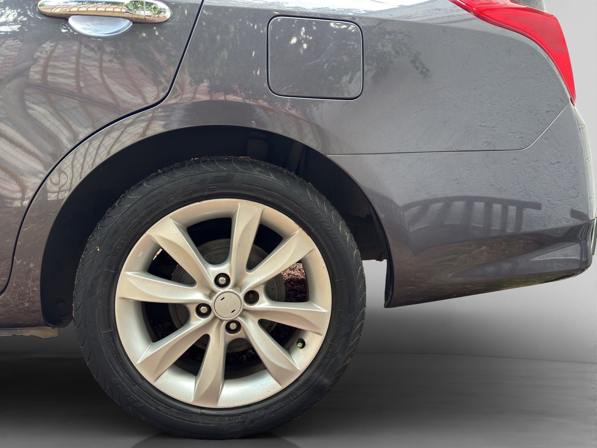 2015 Nissan VERSA 4 PTS ADVANCE TA AAC VE F NIEBLA RA-15