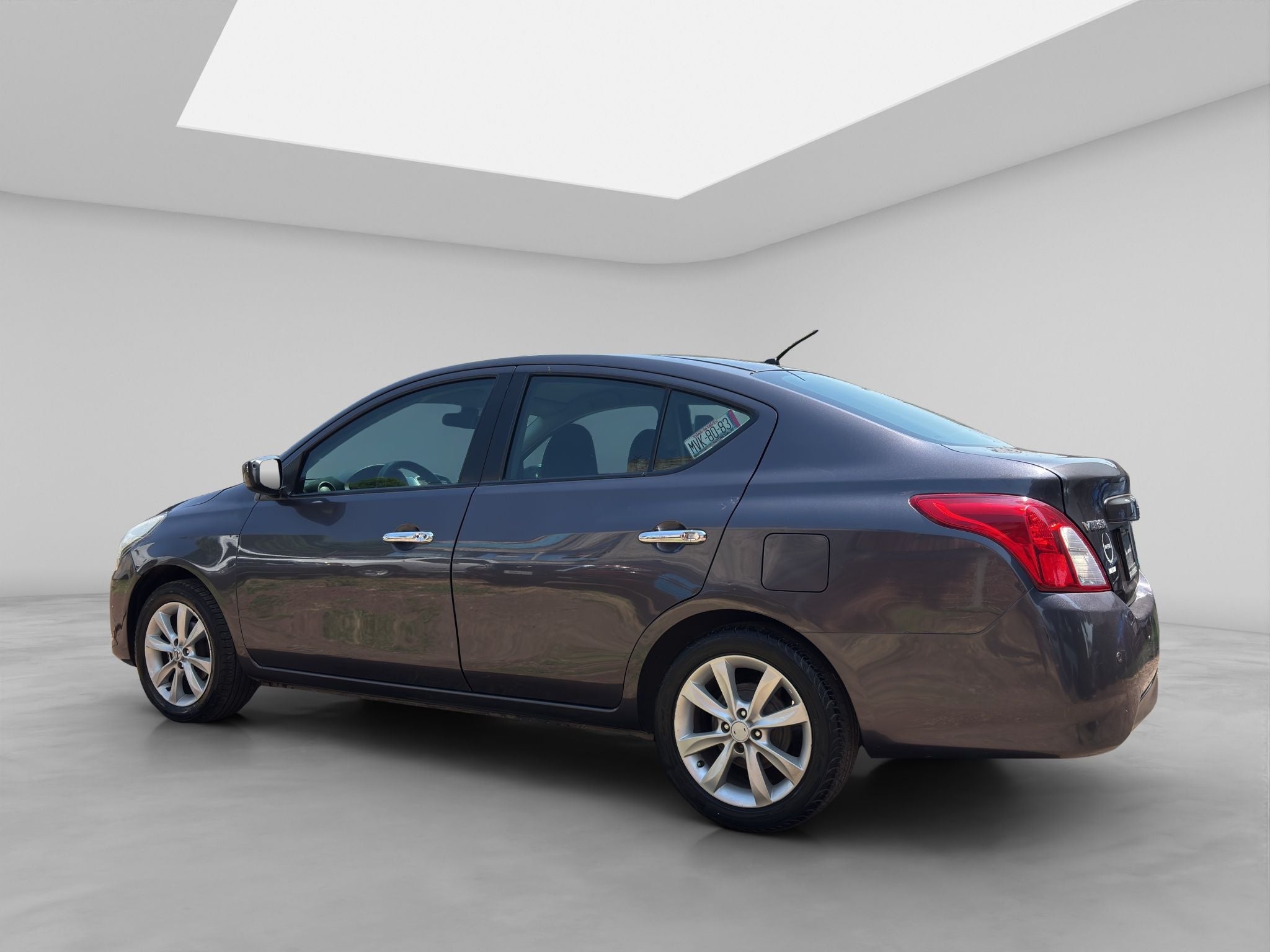 2015 Nissan VERSA 4 PTS ADVANCE TA AAC VE F NIEBLA RA-15