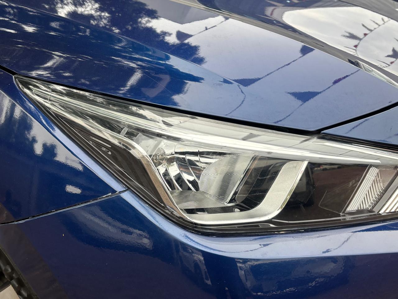 2021 Nissan VERSA 4 PTS ADVANCE AAC VE F NIEBLA RA-16CVT